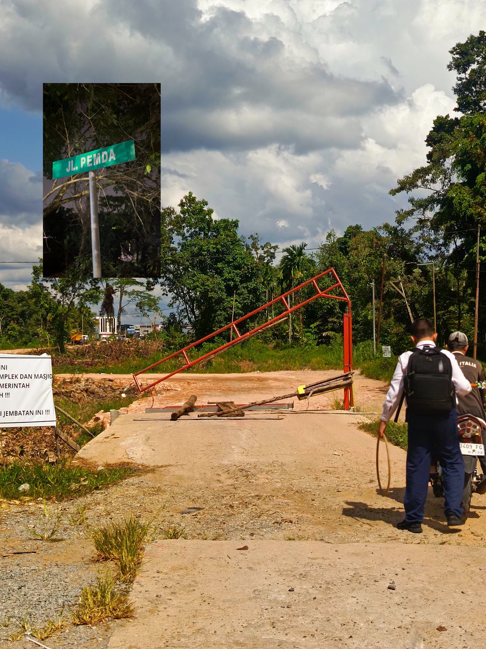 MIRIS! Jembatan Penghubung Jalan Pemda–Desa Kapur Rusak Berulang,  Swadaya warga. Kurangnya perhatian pemerintah